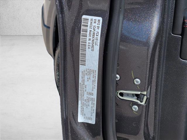 Used 2022 Jeep Cherokee Trailhawk AWD/4WD image 24