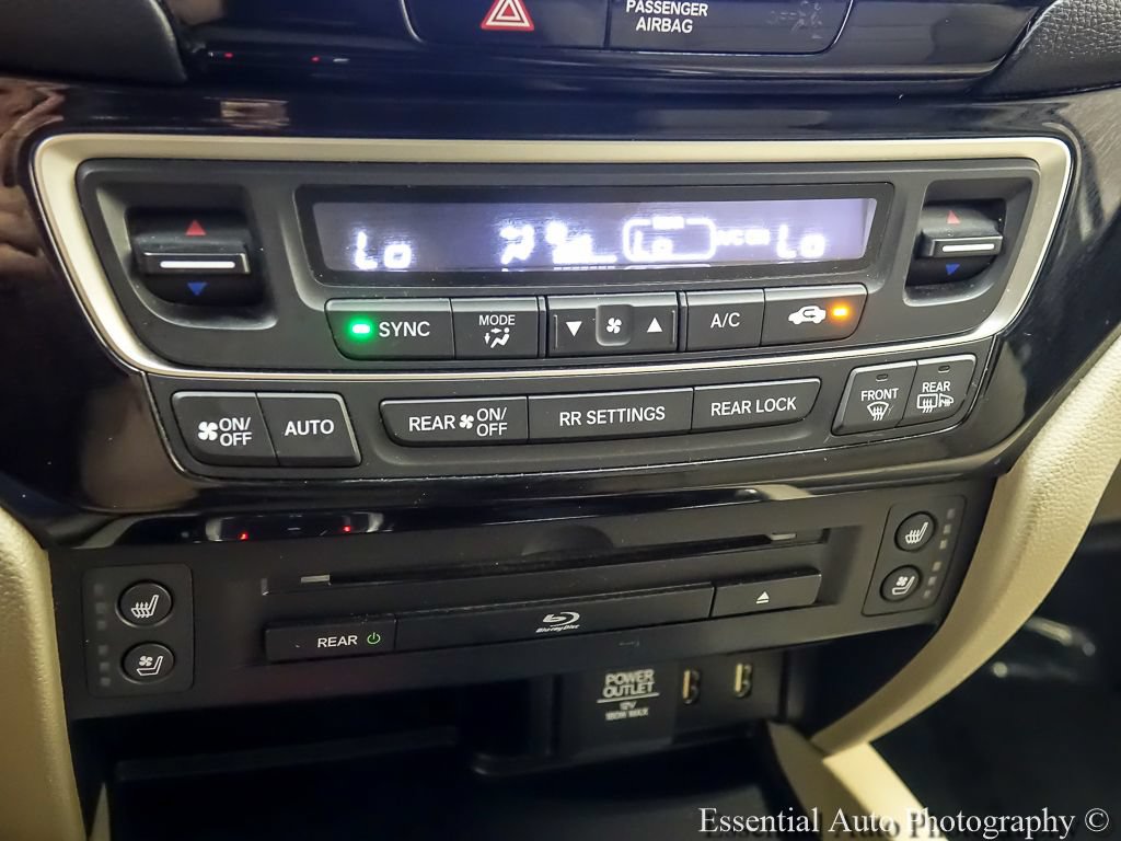 Used 2018 Honda Pilot Elite image 23
