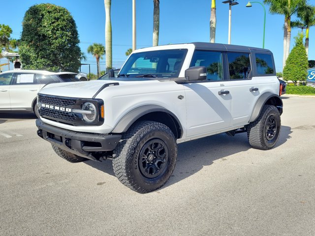 Certified 2022 Ford Bronco Wildtrak AWD/4WD image 3