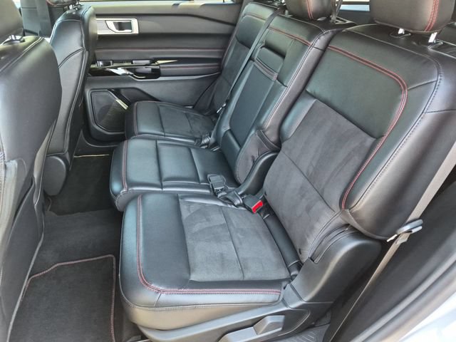 Certified 2023 Ford Explorer ST-Line AWD/4WD image 18