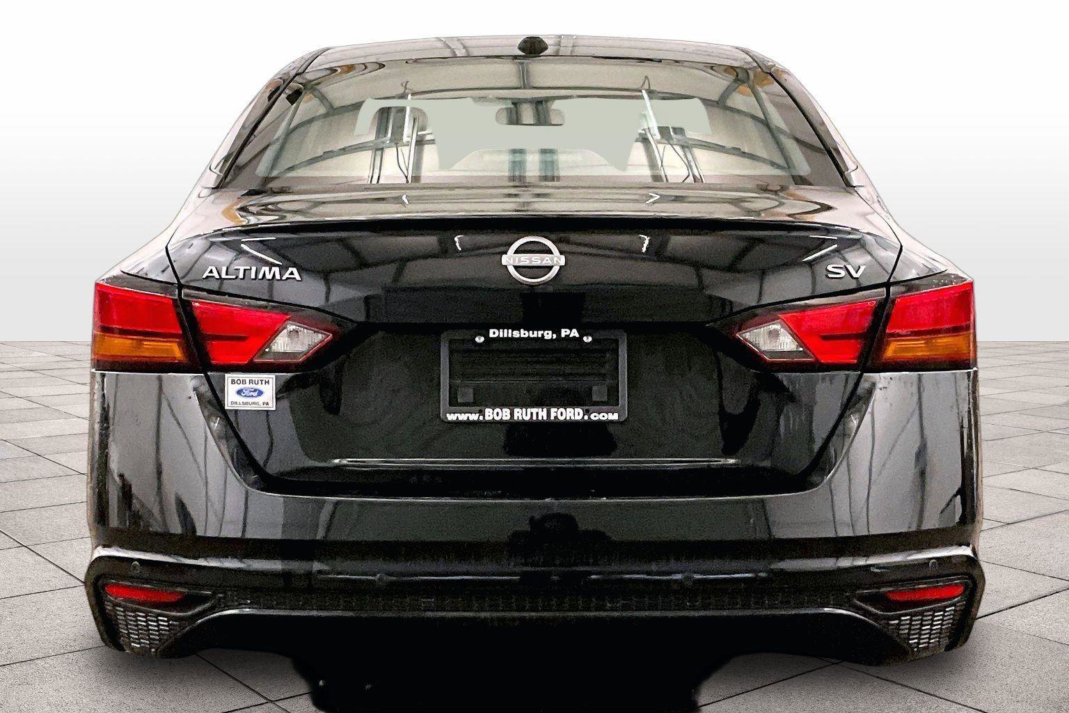 Used 2024 Nissan Altima 2.5 SV image 4