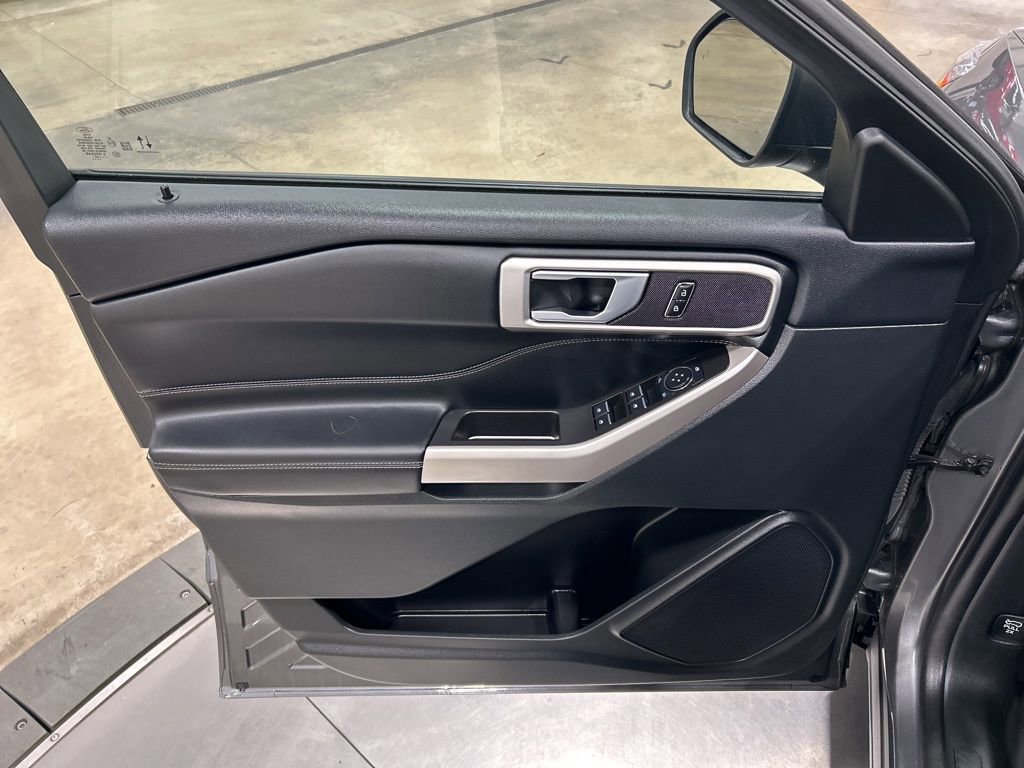 Certified 2023 Ford Explorer XLT w/ Equipment Group 202A image 15