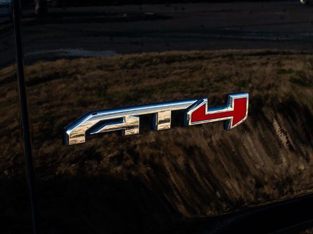 Used 2023 GMC Yukon AT4 w/ Technology Package image 10