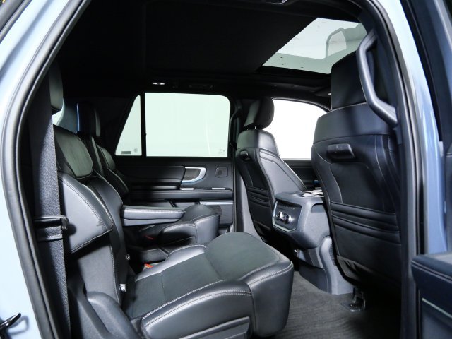 Certified 2025 Ford Expedition Max Platinum w/ Stealth Performance Package AWD/4WD image 13