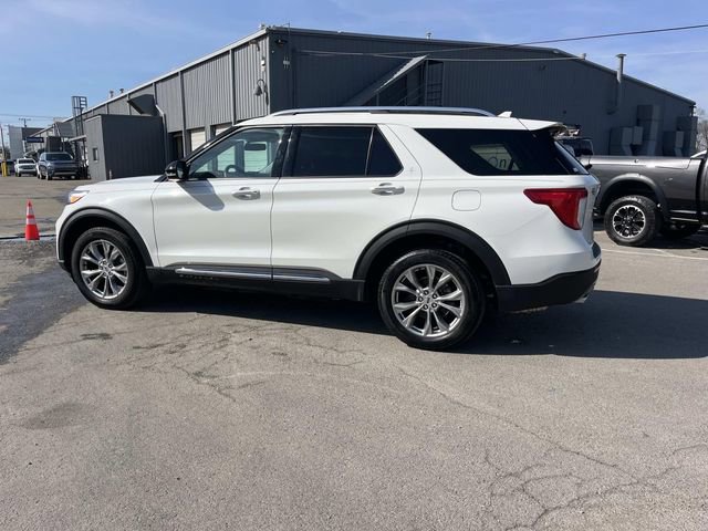 Certified 2023 Ford Explorer Limited w/ Equipment Group 301A image 6
