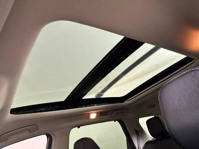 Used 2023 Nissan Pathfinder SL w/ SL Premium Package FWD image 12