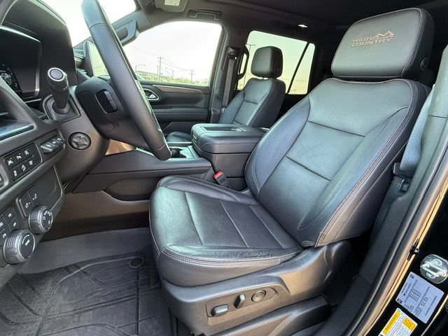 Used 2023 Chevrolet Tahoe High Country AWD/4WD image 12