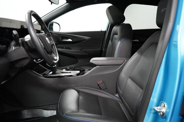 Used 2025 Buick Envista Sport Touring w/ Convenience I Package FWD image 15
