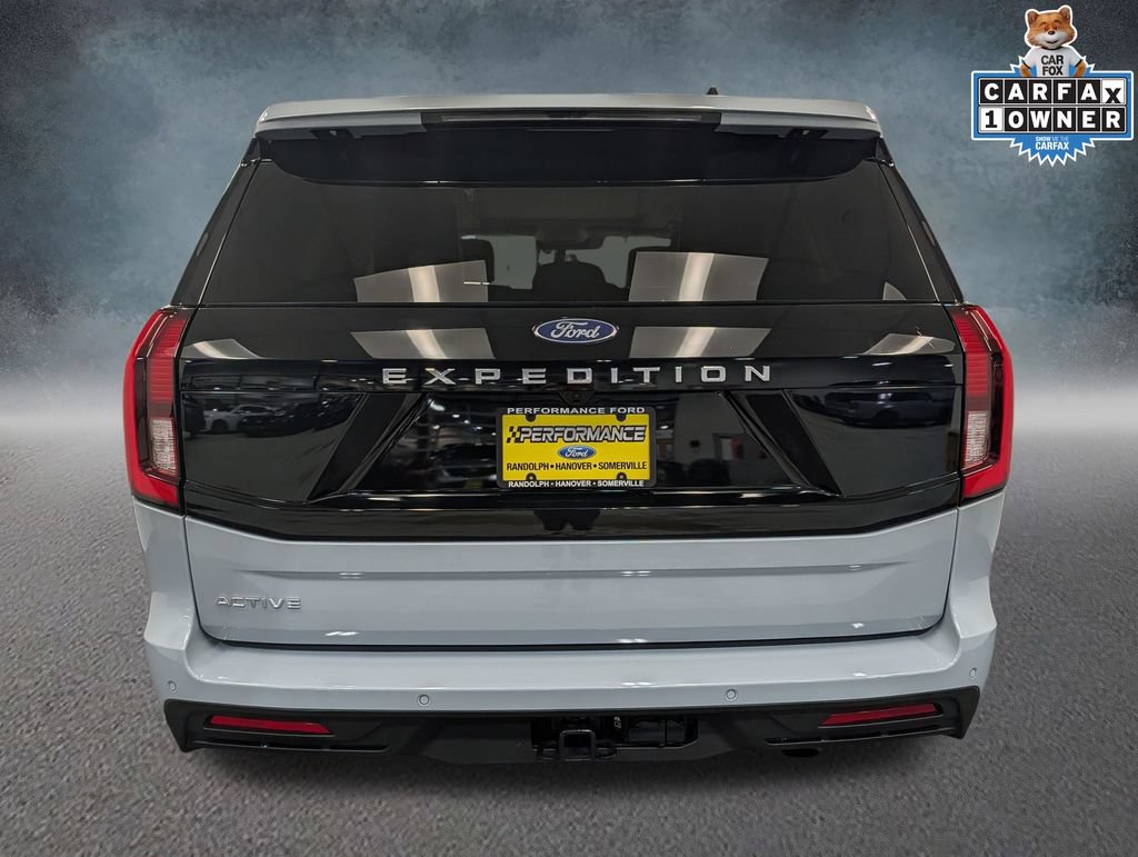 Certified 2025 Ford Expedition Active AWD/4WD image 5