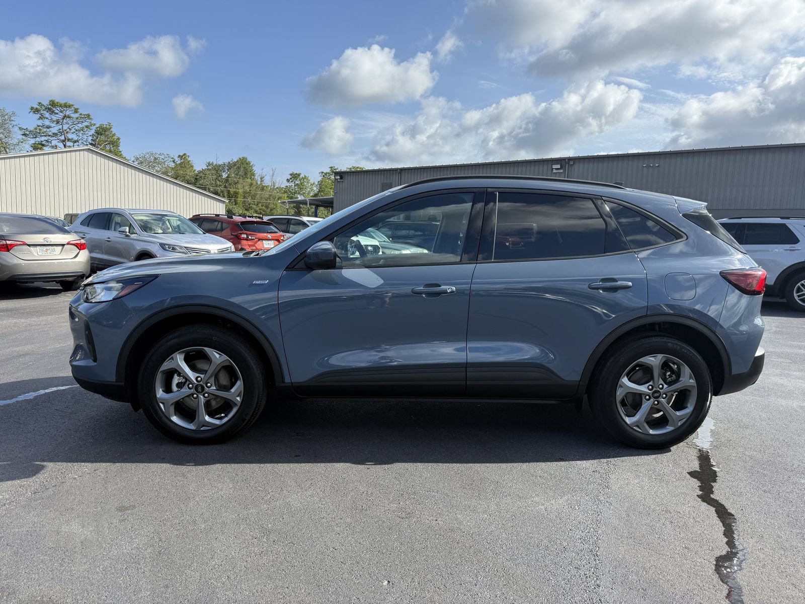 Certified 2025 Ford Escape ST-Line Select w/ Tech Pack #2 AWD/4WD image 8