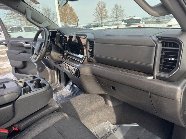 Used 2025 Chevrolet Silverado 1500 LT image 36