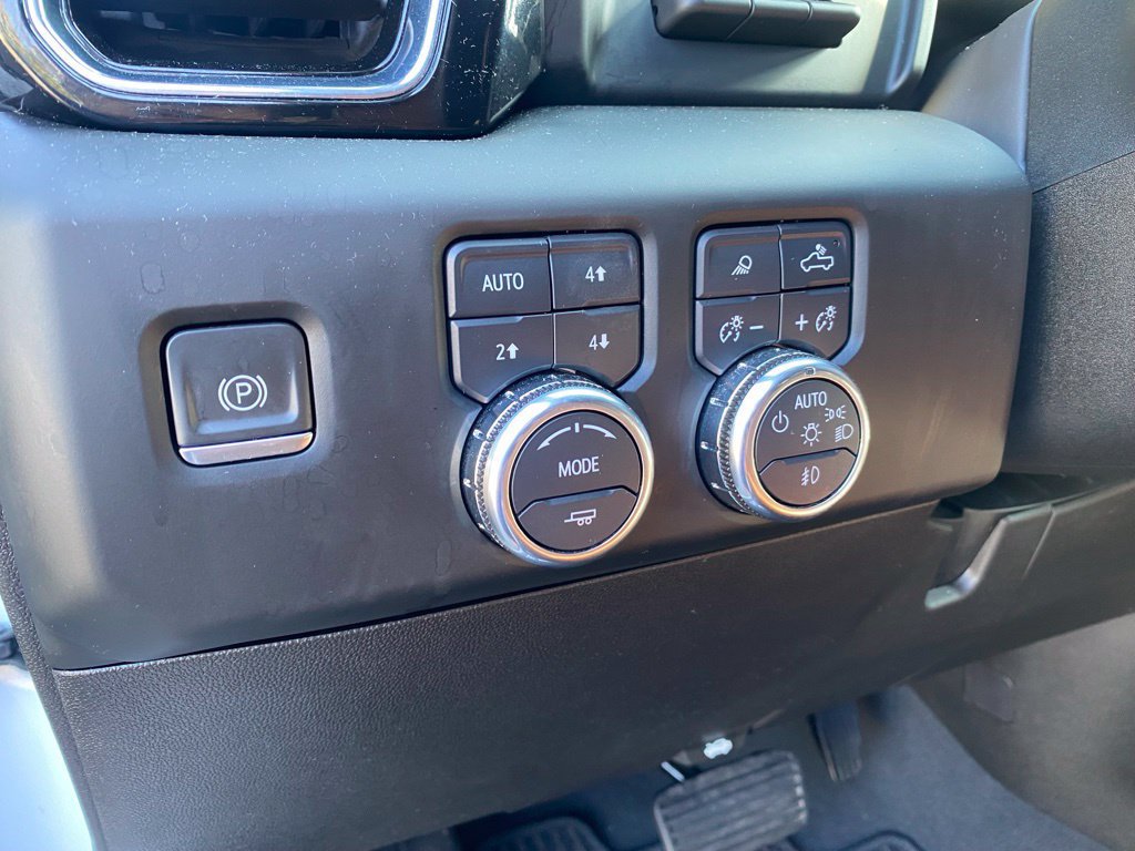 Used 2024 GMC Sierra 2500 Denali Ultimate w/ Max Trailering Package AWD/4WD image 21