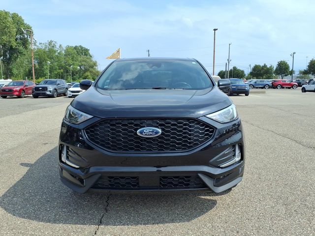 Certified 2024 Ford Edge ST-Line AWD/4WD image 2