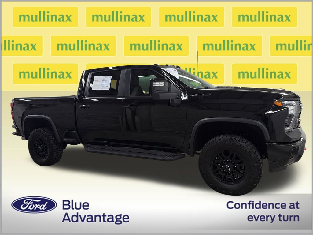 Used 2026 Chevrolet Silverado 2500 ZR2 AWD/4WD image 2