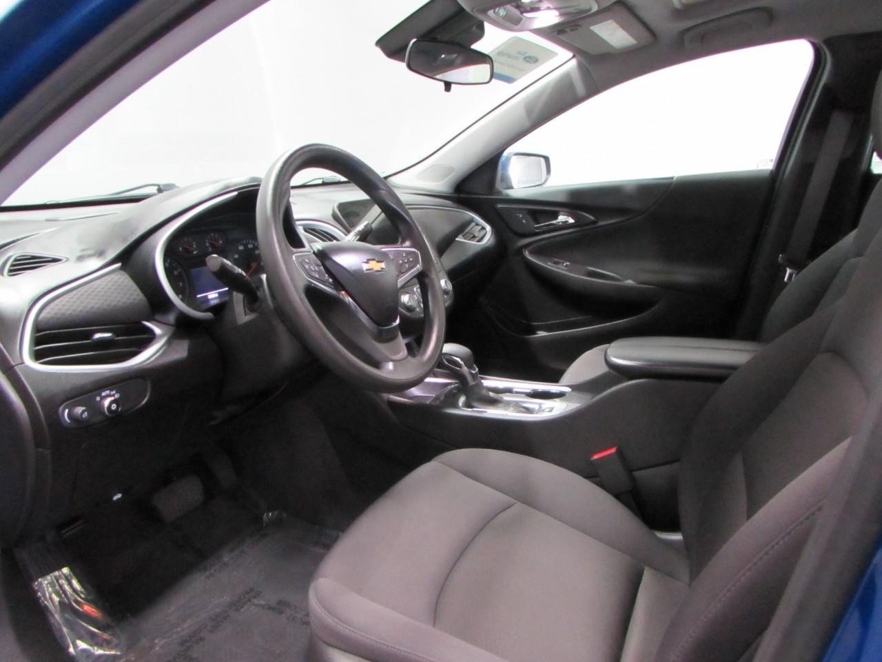 Used 2023 Chevrolet Malibu LT FWD image 13