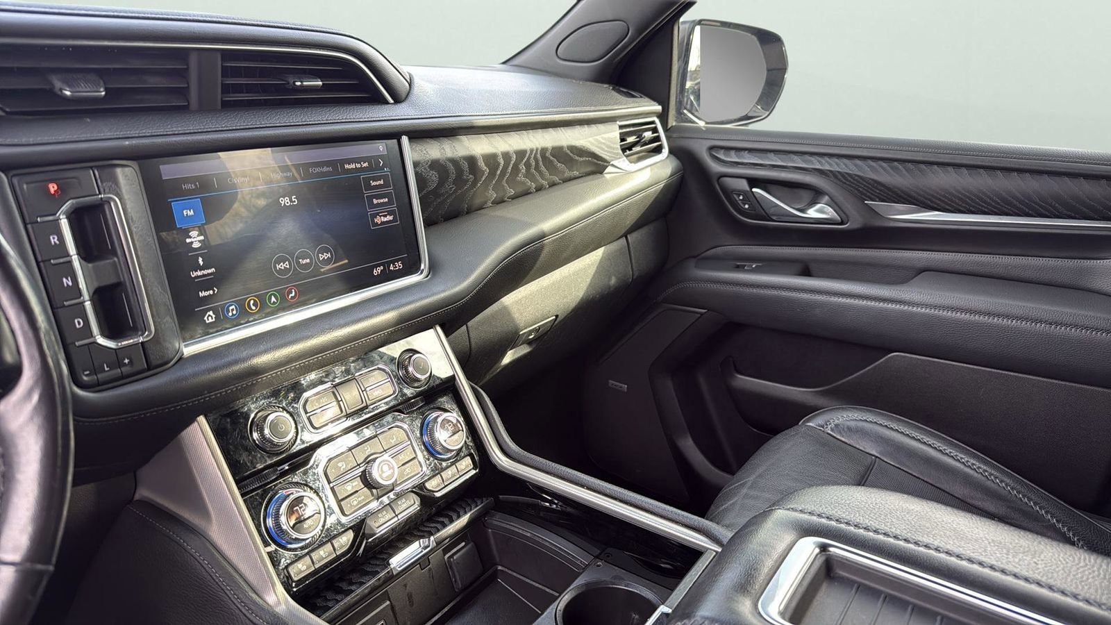 Used 2021 GMC Yukon XL Denali image 20