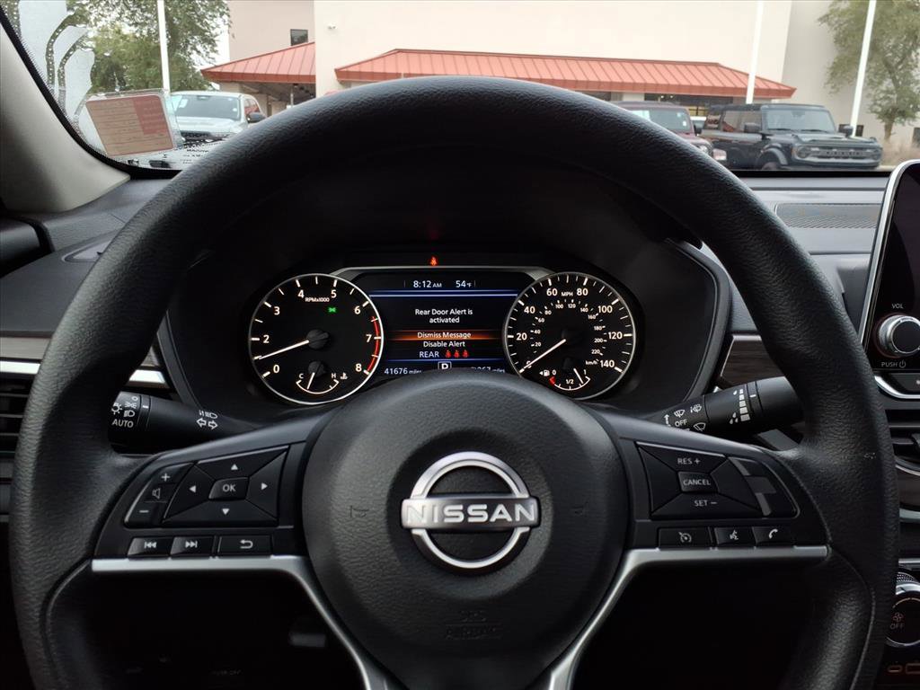 Used 2024 Nissan Altima 2.5 SV image 19