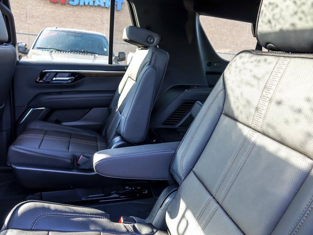 Used 2026 Chevrolet Tahoe High Country w/ Sun And Tow Package AWD/4WD image 16