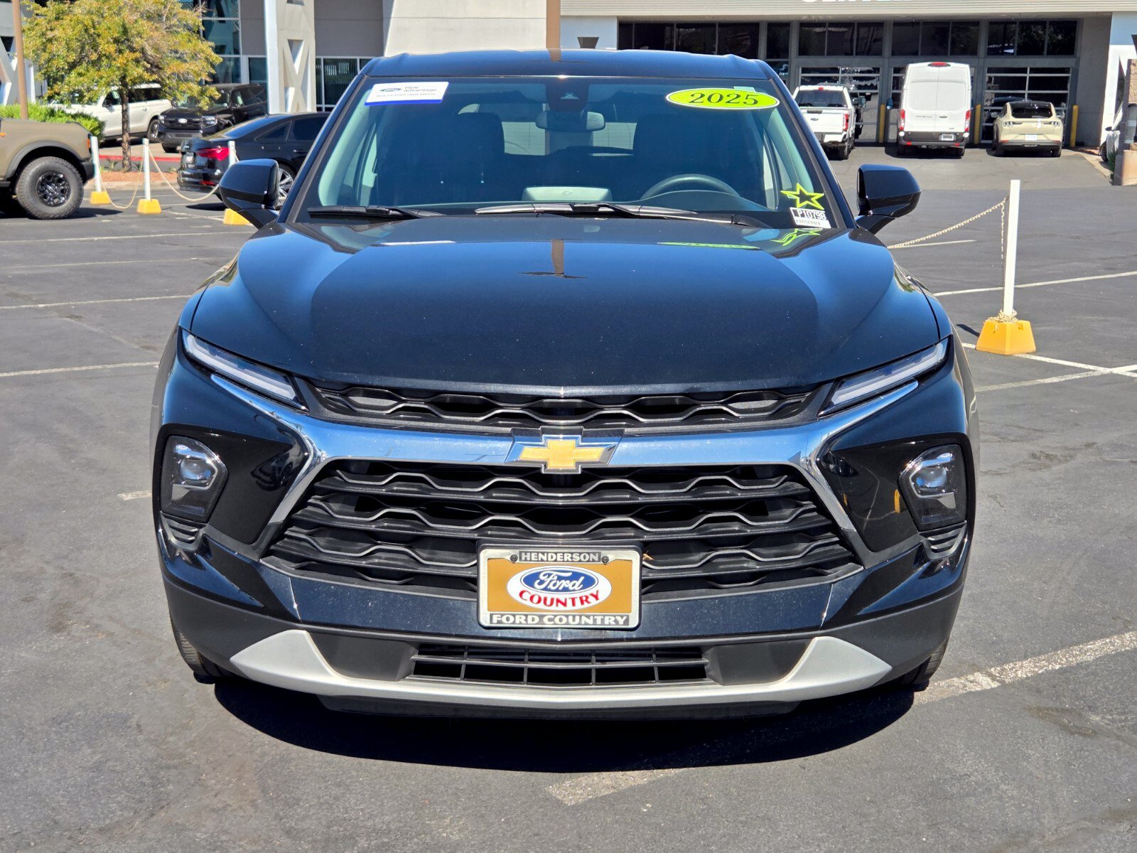 Used 2025 Chevrolet Blazer LT FWD image 8