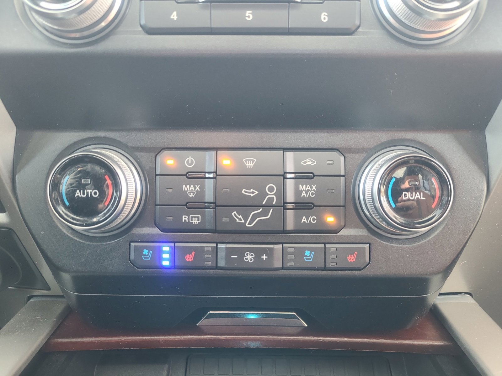 Certified 2021 Ford F250 King Ranch w/ King Ranch Ultimate Package image 31