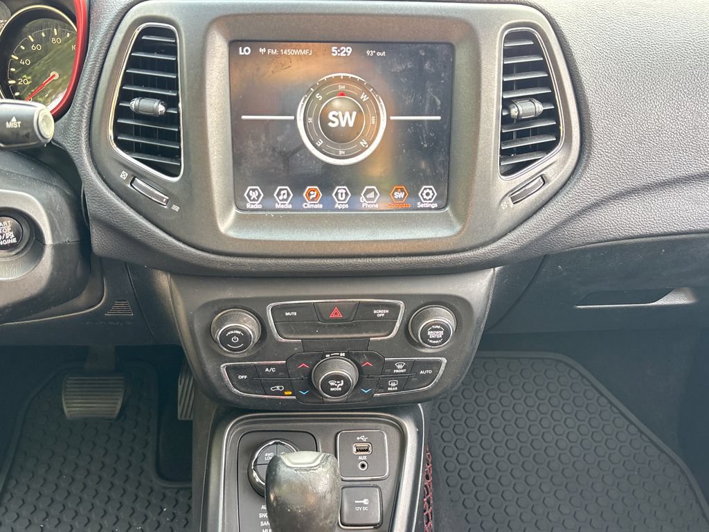 Used 2018 Jeep Compass Trailhawk w/ Popular Equipment Group AWD/4WD image 24