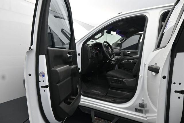 Used 2024 Chevrolet Silverado 2500 Custom w/ Custom Value Package AWD/4WD image 17