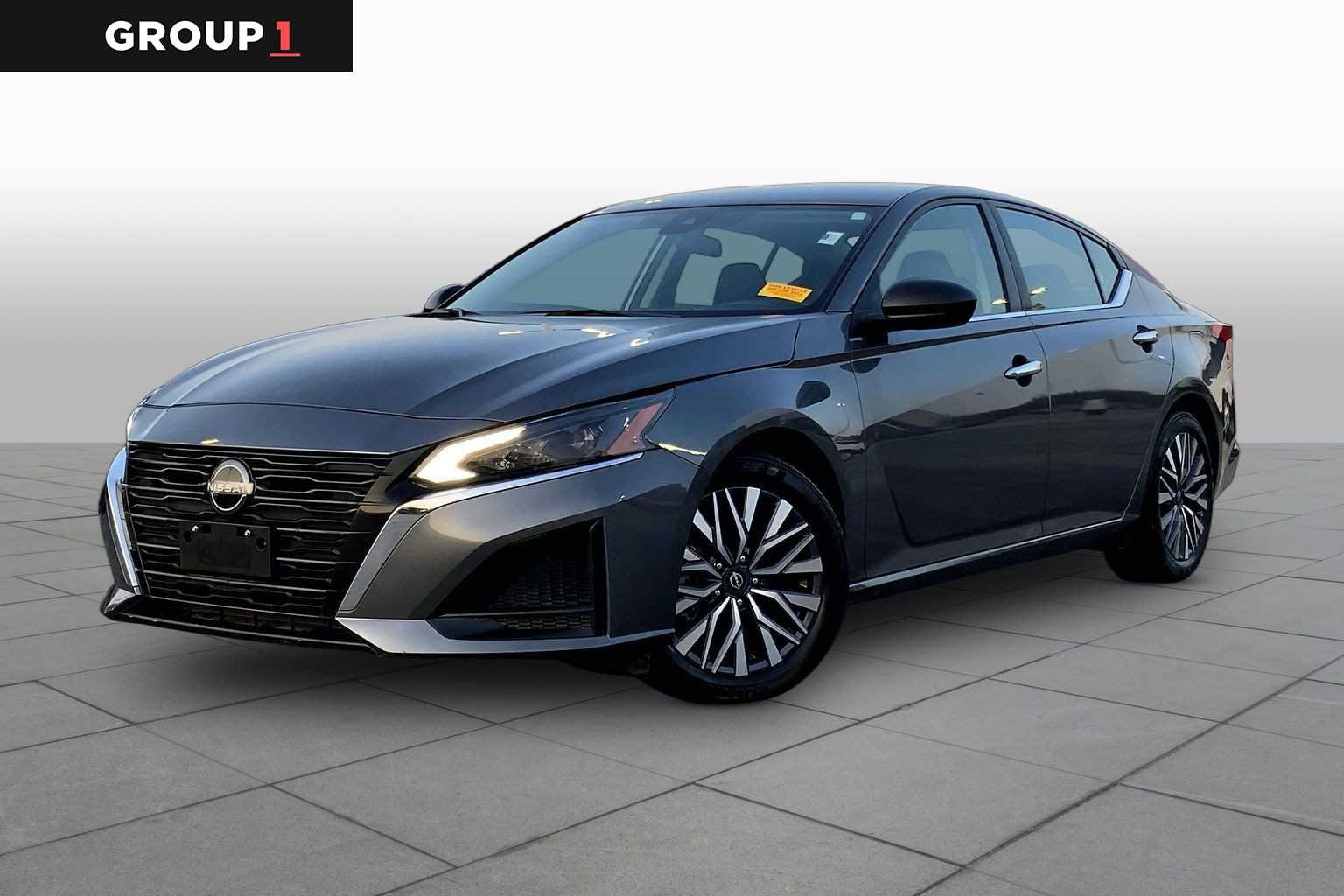 Used 2025 Nissan Altima 2.5 SV FWD video 1