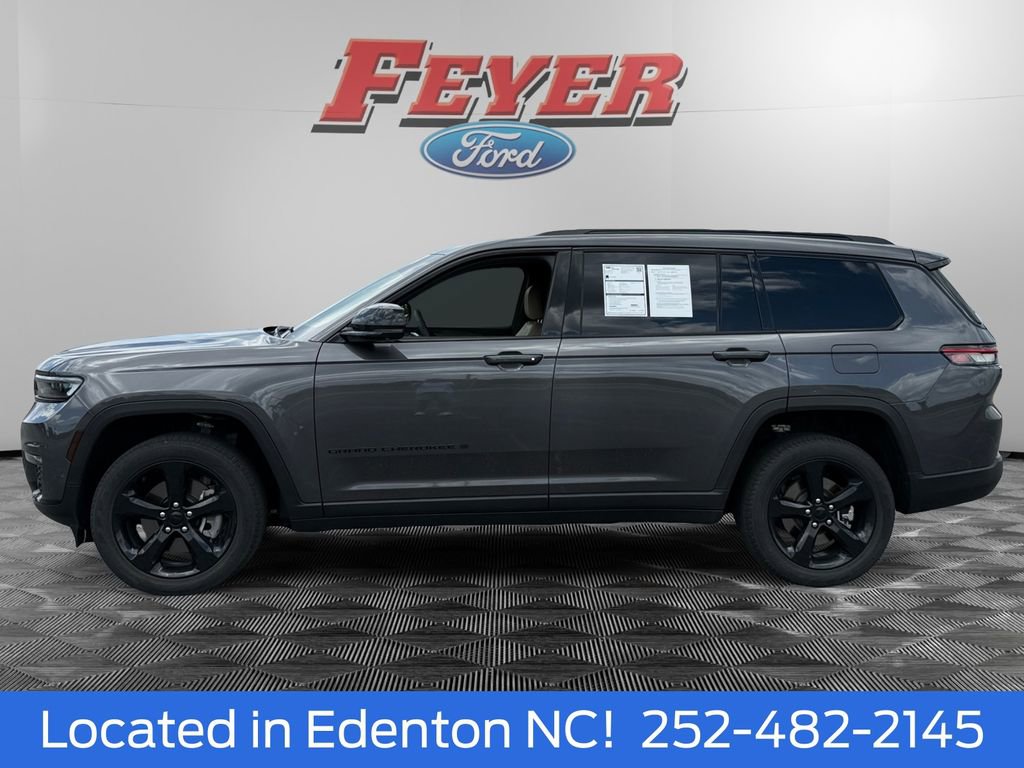 Used 2023 Jeep Grand Cherokee L Limited w/ Luxury Tech Group II AWD/4WD image 3