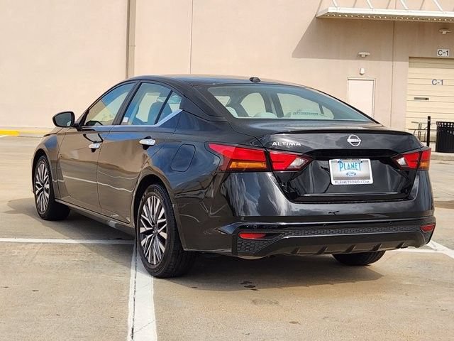 Used 2025 Nissan Altima 2.5 SV FWD image 5