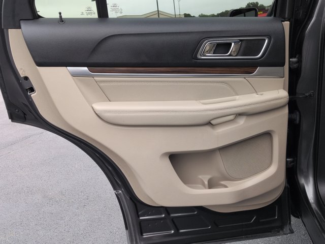 Certified 2019 Ford Explorer Limited w/ Ford Safe & Smart Package AWD/4WD image 30