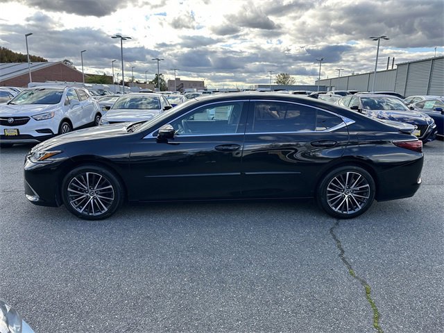Used 2022 Lexus ES 350 w/ Premium Package image 2