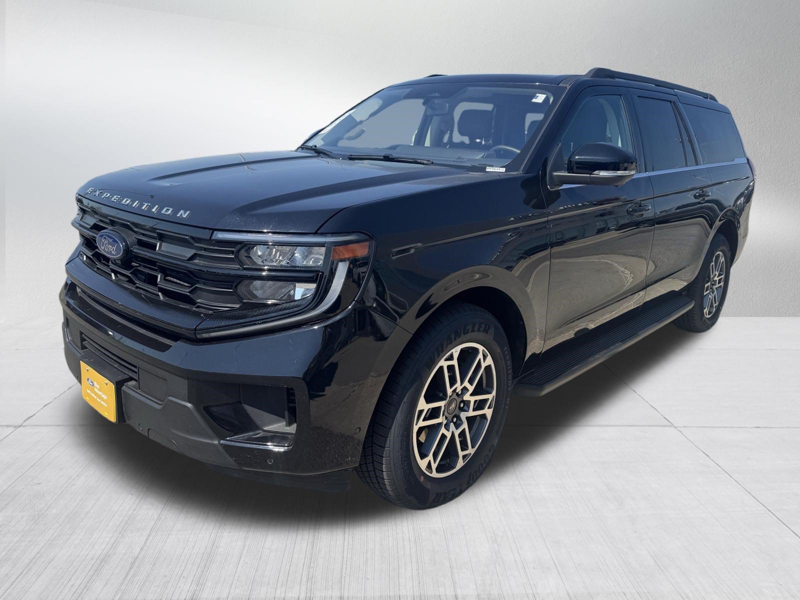 Certified 2025 Ford Expedition Max Active AWD/4WD image 3