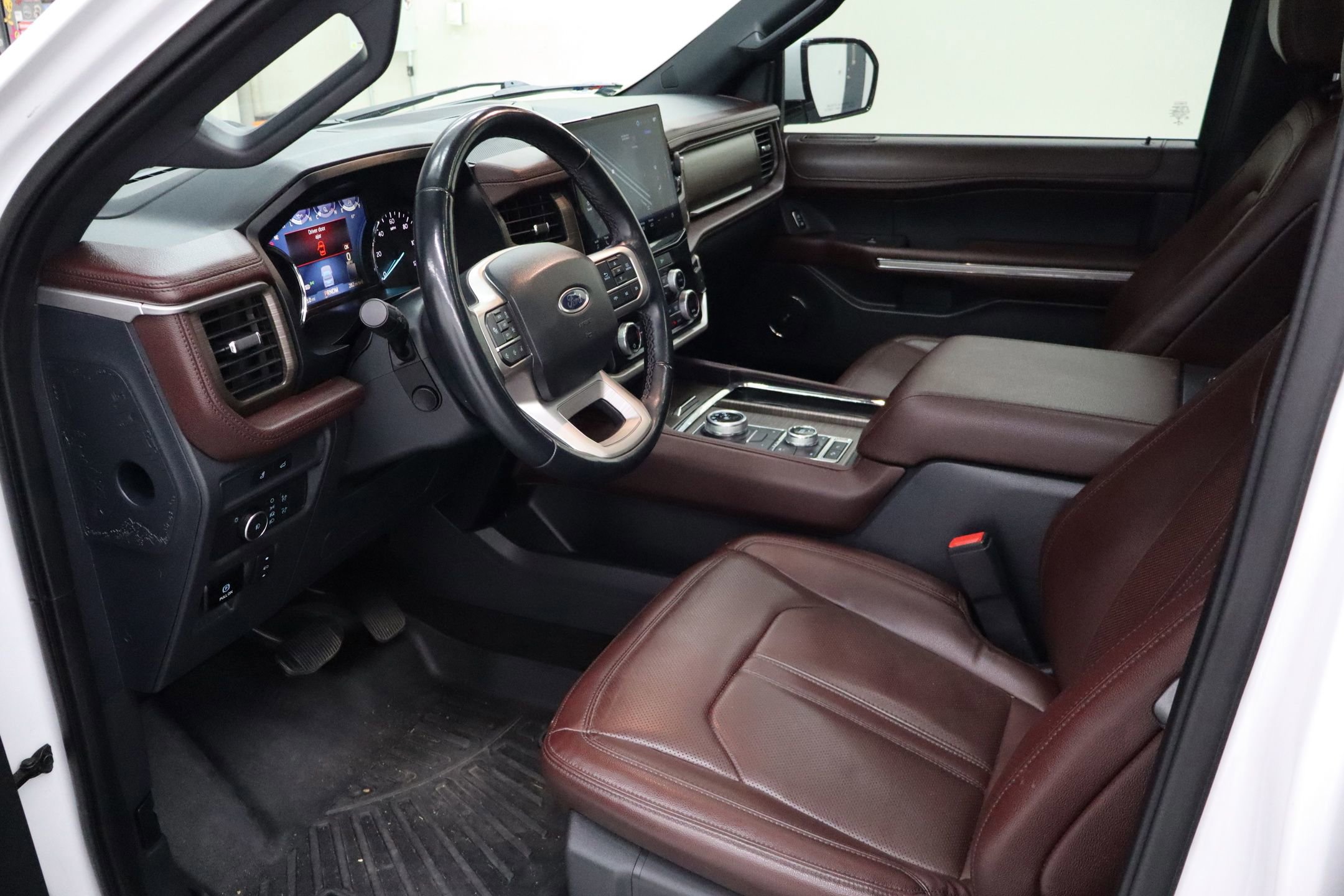 Certified 2022 Ford Expedition Limited image 23