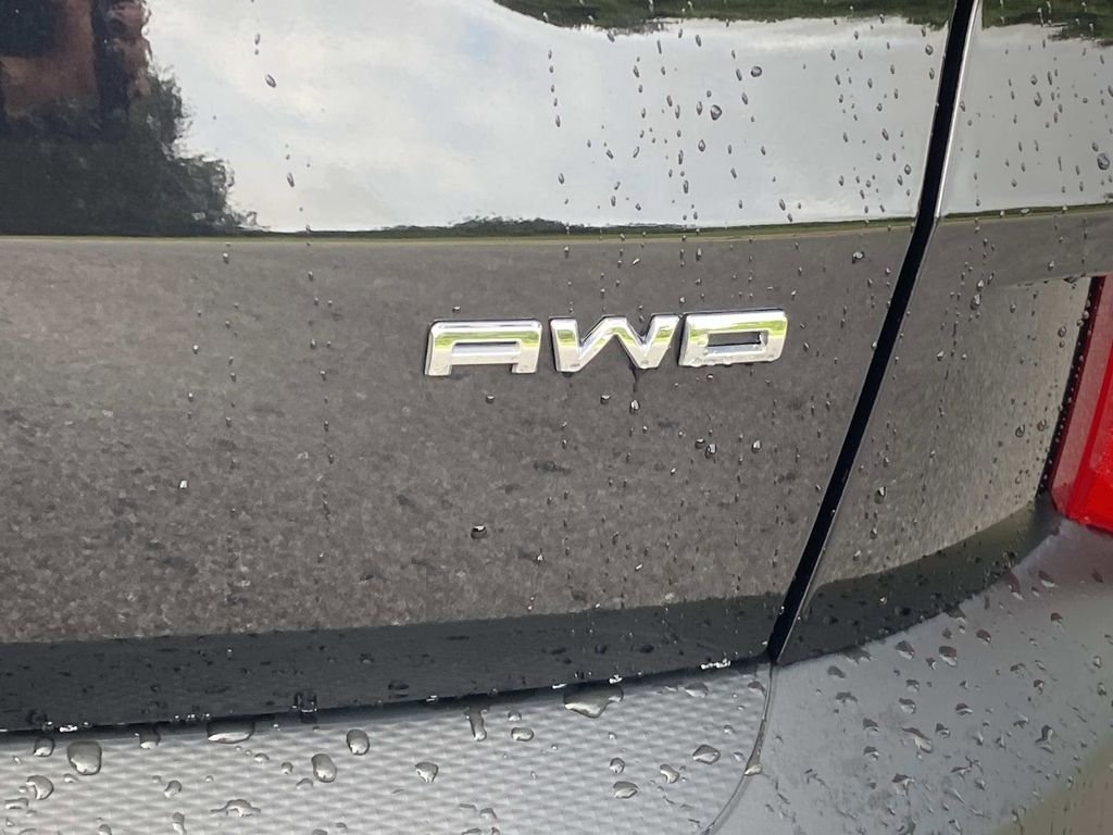 Certified 2025 Ford Escape ST-Line AWD/4WD image 6