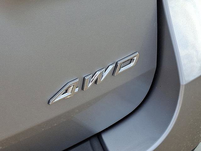 Certified 2022 Ford Explorer XLT w/ Equipment Group 202A image 30