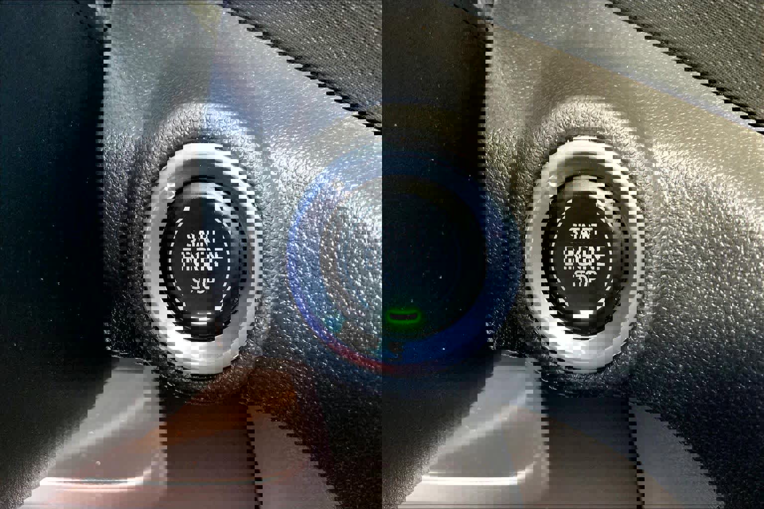 Used 2023 Chevrolet TrailBlazer RS w/ Sun and Liftgate Package image 31