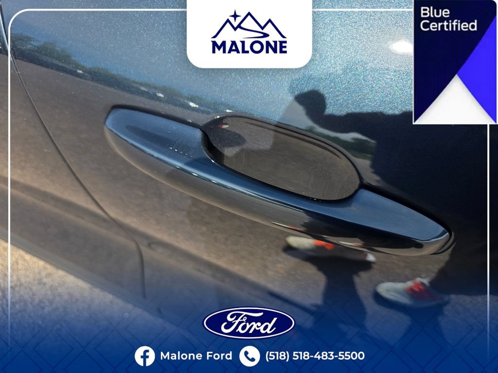 Certified 2022 Ford Escape SE w/ Cold Weather Package AWD/4WD image 19