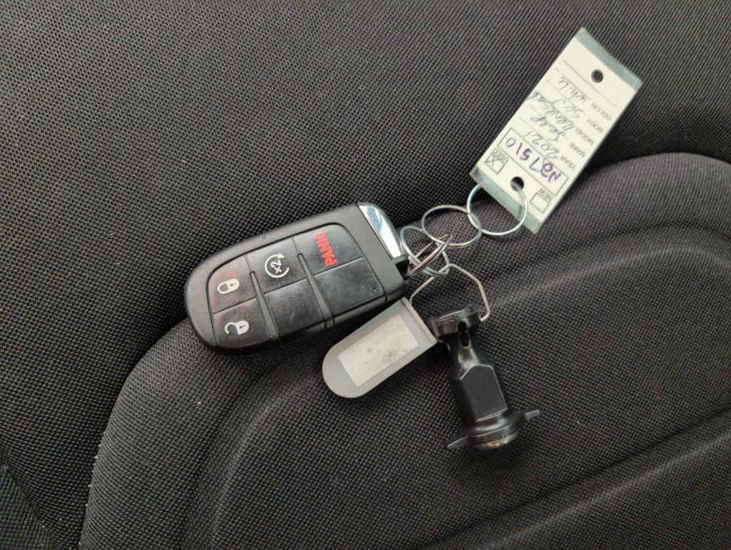 Used 2021 Jeep Renegade Latitude image 44