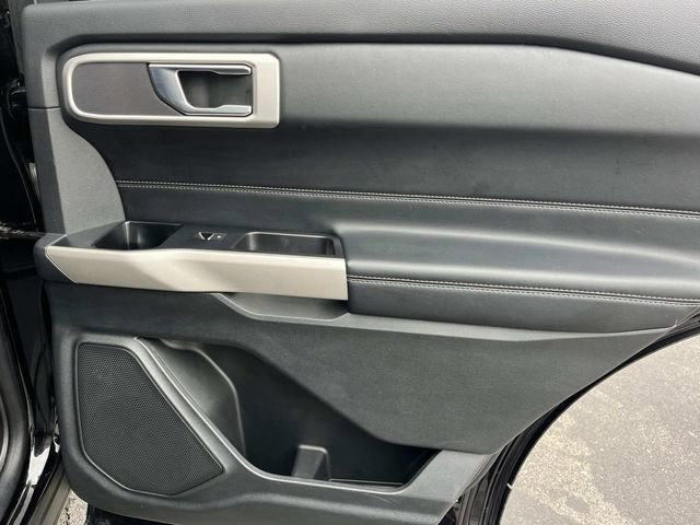 Certified 2022 Ford Explorer XLT w/ Equipment Group 202A image 22