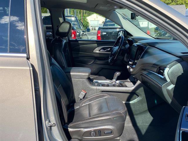 Used 2018 Chevrolet Traverse LT image 9