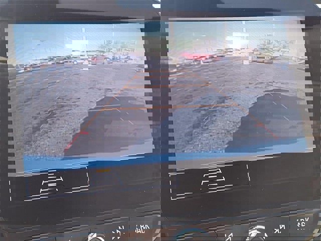 Used 2022 Chevrolet Malibu LT image 14