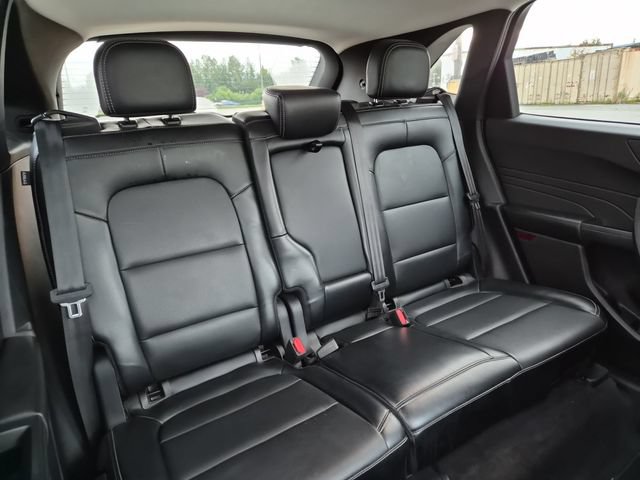 Certified 2024 Ford Escape Platinum AWD/4WD image 22