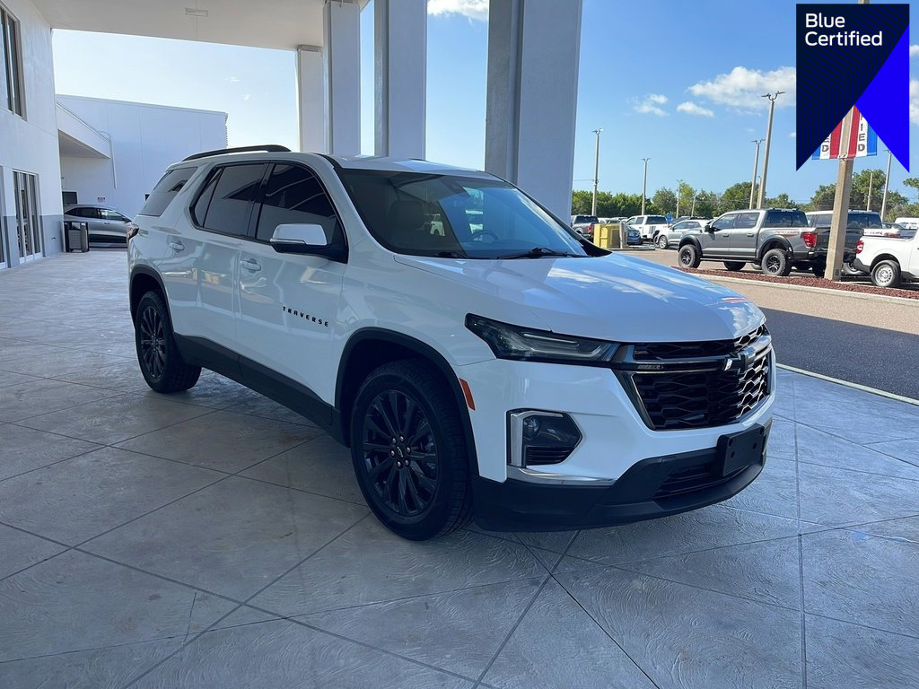 Used 2022 Chevrolet Traverse RS image 1