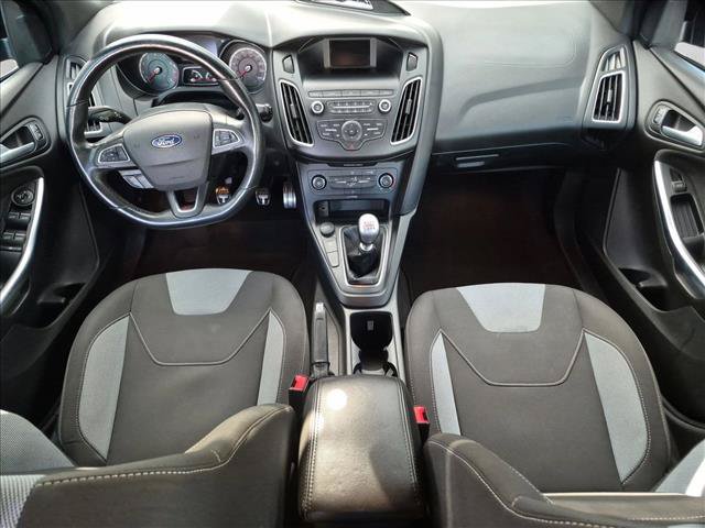 Certified 2018 Ford Focus ST FWD image 17