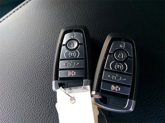 Certified 2019 Ford F150 Lariat w/ Equipment Group 502A Luxury image 33