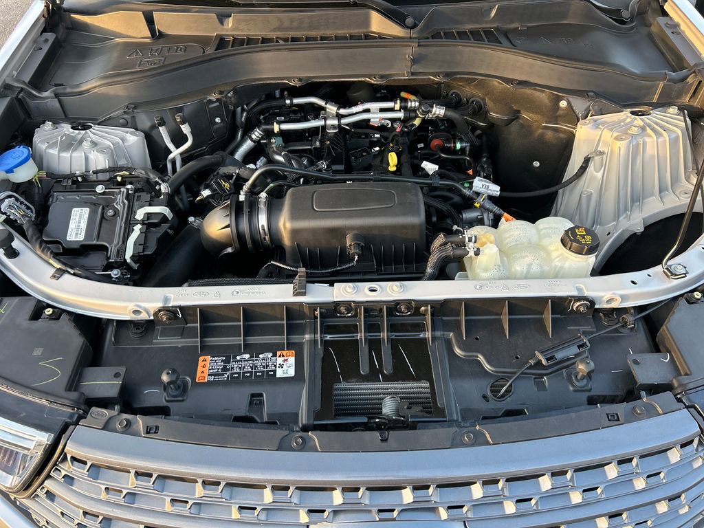 Certified 2021 Ford Explorer XLT w/ Equipment Group 202A image 27