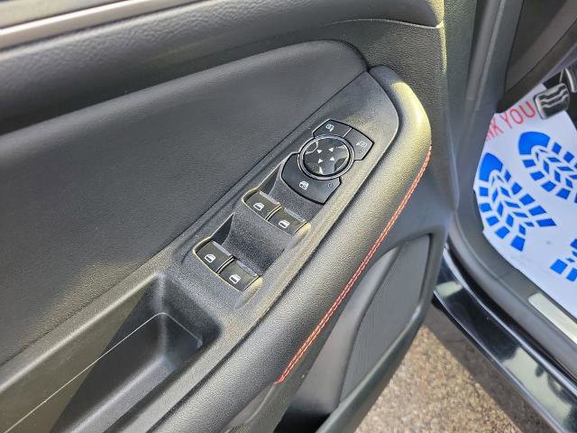 Certified 2023 Ford Edge ST-Line image 15