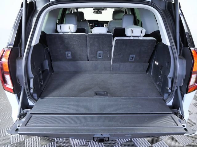 Certified 2025 Ford Expedition Active AWD/4WD image 7