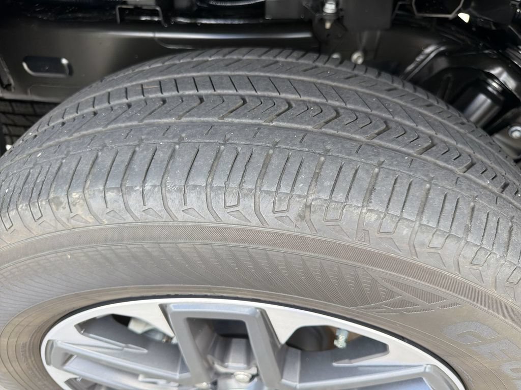 Used 2024 Toyota Tundra Limited AWD/4WD image 31
