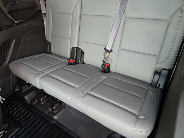 Used 2021 Chevrolet Tahoe Z71 w/ Luxury Package AWD/4WD image 29